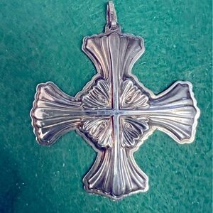 Reed & Barton 1992 Sterling Christmas Cross